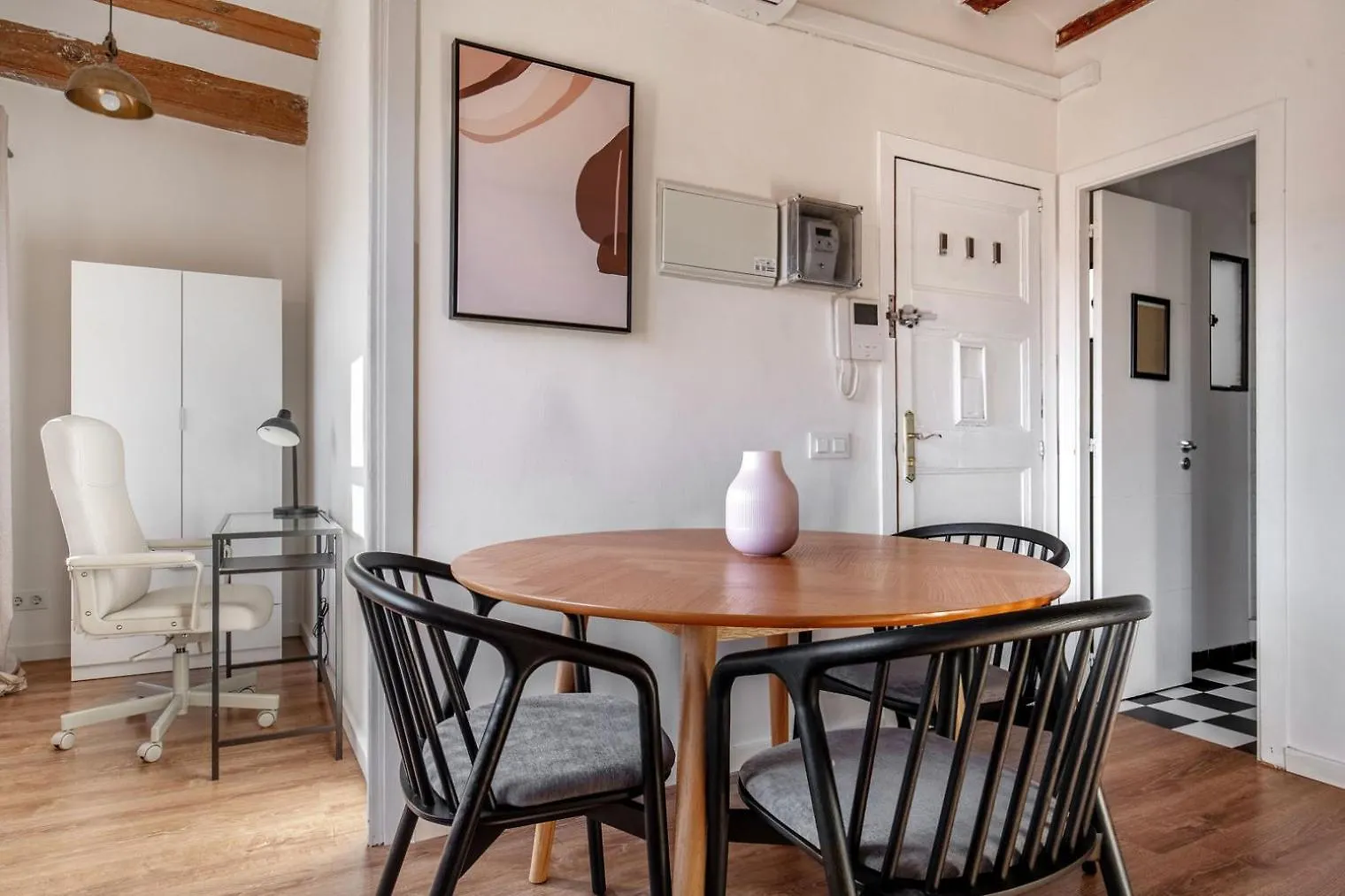 Blueground El Born Balcony Private Terrace Bcn-125 Apartment Barcelona