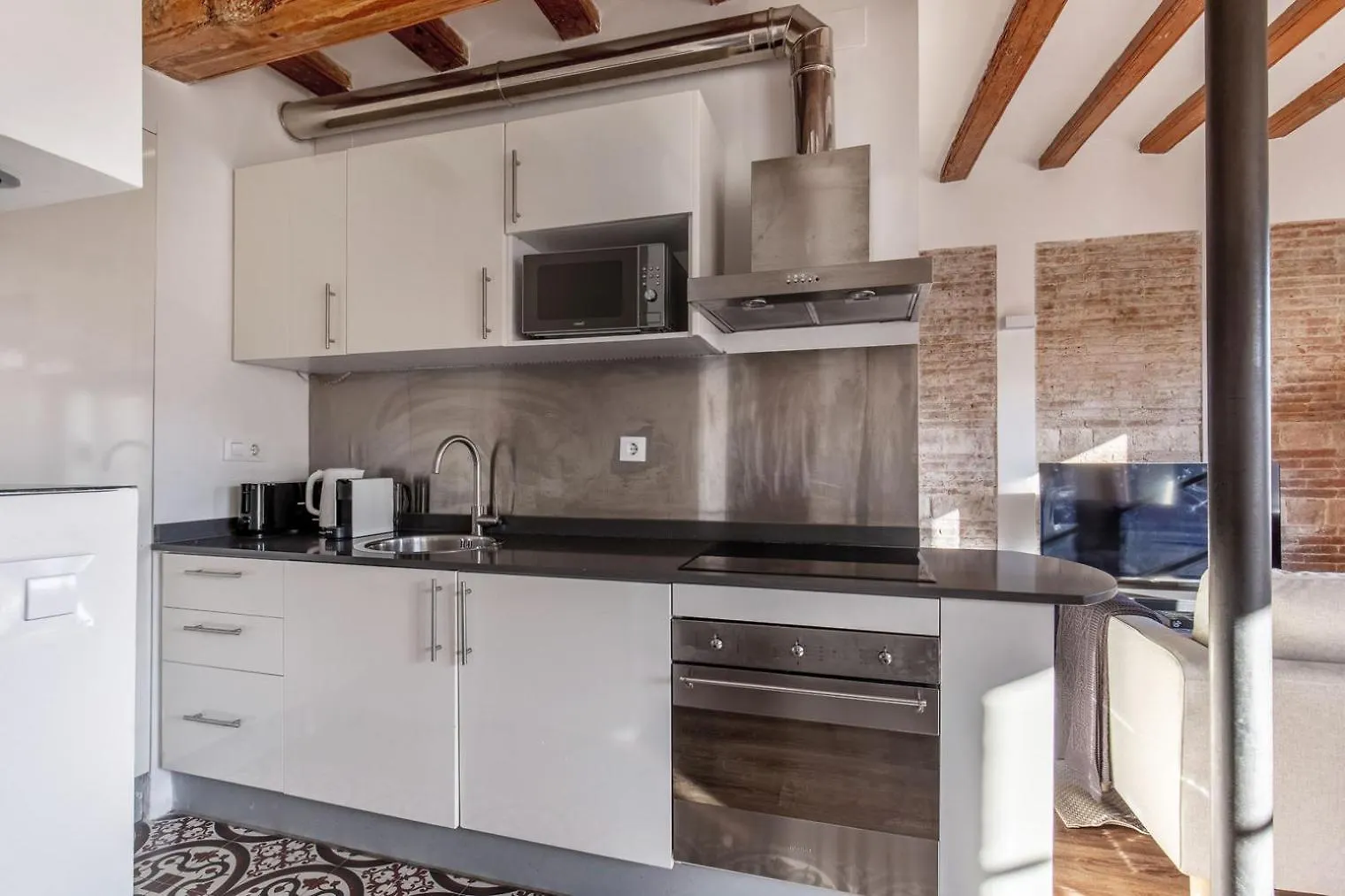 Blueground El Born Balcony Private Terrace Bcn-125 Apartment Barcelona 0*,  Spain