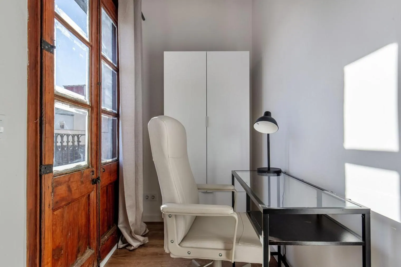 Blueground El Born Balcony Private Terrace Bcn-125 Apartment Barcelona