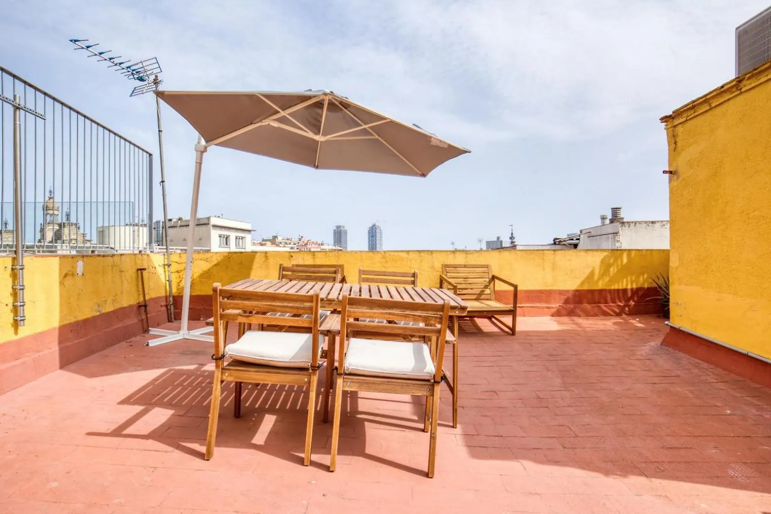 Blueground El Born Balcony Private Terrace Bcn-125 Apartment Barcelona